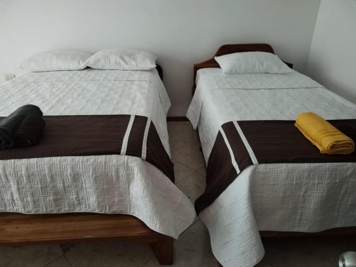 Alojamiento Villa Mar 푸에르토아요라 외부 사진